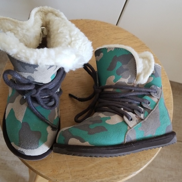 TODDLER EMU WOOL BOOTS CAMOUFLAGE SZ 9 - Picture 3 of 4